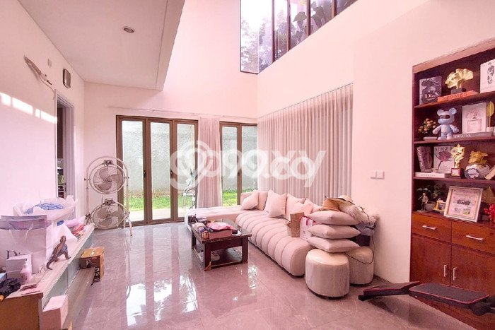 Hunian Eksklusif Dijual LT 149m2 di Pinang, Tangerang Hunian Eksklusif Dijual LT 149m2 di Pinang, Tangerang