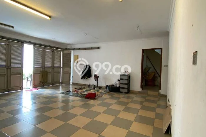 Rumah Modern Disewakan di Menteng Jakarta Pusat Area Sangat Strategis Rumah Modern Disewakan di Menteng Jakarta Pusat Area Sangat Strategis