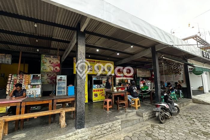 Komersial Area Strategis Kawasan Pasar Minggu, Luas 145m², Jalan Utama Komersial Area Strategis Kawasan Pasar Minggu, Luas 145m², Jalan Utama