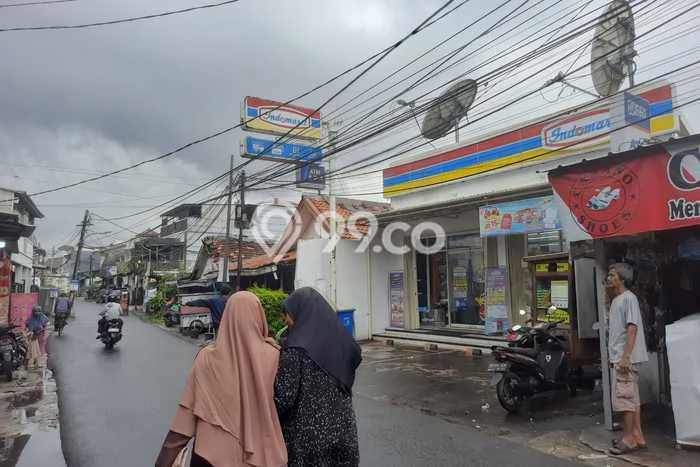 Ruko Dijual di Prime Area Jakarta Timur Luas 240m2 Ruko Dijual di Prime Area Jakarta Timur Luas 240m2
