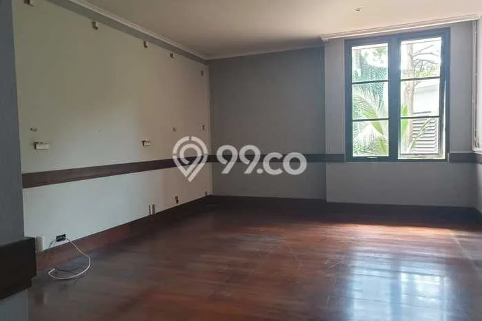 Disewakan Rumah Modern di Menteng Harga Rp 850 Juta/ Tahun Disewakan Rumah Modern di Menteng Harga Rp 850 Juta/ Tahun