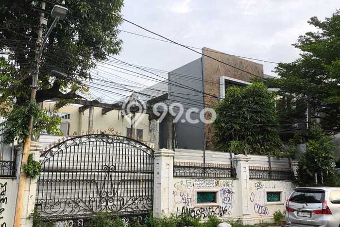 Jarang Ada! Tanah di Menteng Punya Luas 563m2 SHM Jarang Ada! Tanah di Menteng Punya Luas 563m2 SHM