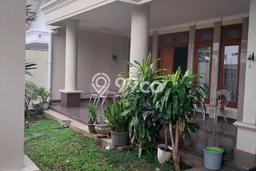 Rumah sewa siap huni 4 Kamar Tidur di Halmahera, Semarang Rumah sewa siap huni 4 Kamar Tidur di Halmahera, Semarang