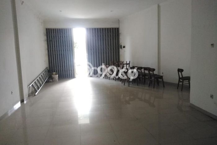 Ruko Dijual Lokasi Emas di Semarang Tengah Luas 219m2 Ruko Dijual Lokasi Emas di Semarang Tengah Luas 219m2