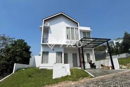 For Sale Rumah 5 Kamar Lokasi Strategis Nyaman dan Strategis di Ngaliyan For Sale Rumah 5 Kamar Lokasi Strategis Nyaman dan Strategis di Ngaliyan