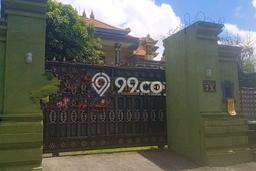 Rumah Nyaman di Renon, 3 KM, Lingkungan Tenang, LT 500m² Bangunan 200m² Rumah Nyaman di Renon, 3 KM, Lingkungan Tenang, LT 500m² Bangunan 200m²