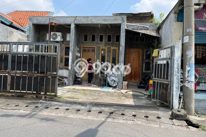 Rumah Strategis Minimalis Lb 80m2 di Pedurungan, Semarang Rumah Strategis Minimalis Lb 80m2 di Pedurungan, Semarang