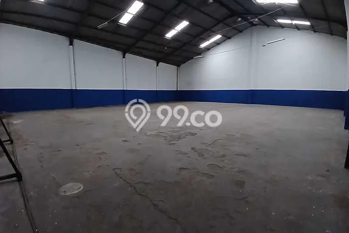 Unit Gudang disewakan di Jaten Karanganyar dengan LT 800m2 / LB 600m2 Unit Gudang disewakan di Jaten Karanganyar dengan LT 800m2 / LB 600m2