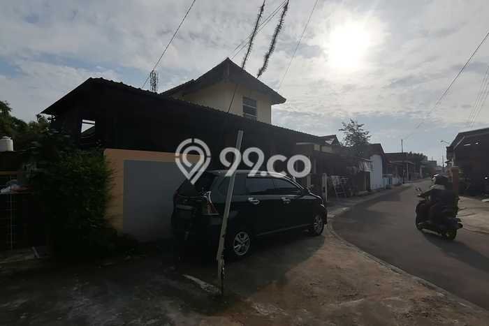 PROMO SPESIAL! Rumah Ready Stock lokasi Jaten, Karanganyar, Luas 195m2m² Bangunan 200m2m² PROMO SPESIAL! Rumah Ready Stock lokasi Jaten, Karanganyar, Luas 195m2m² Bangunan 200m2m²