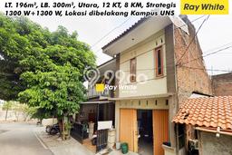 Rumah Kost untuk Dijual di Jebres dengan 12 KT, 8 KM, Luas 300m2 Rumah Kost untuk Dijual di Jebres dengan 12 KT, 8 KM, Luas 300m2