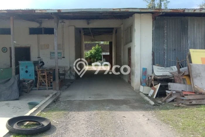 Gudang Dijual Lokasi Stratagis di Karangjati Ngawi Cocok untuk Investasi Gudang Dijual Lokasi Stratagis di Karangjati Ngawi Cocok untuk Investasi