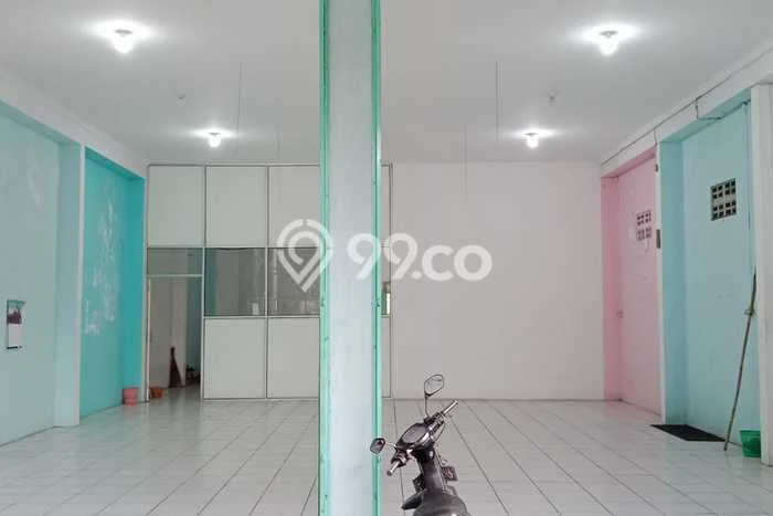 Gudang di Ngadirojo, Luas 236m2m², Jalan Utama, Lokasi Strategis Gudang di Ngadirojo, Luas 236m2m², Jalan Utama, Lokasi Strategis