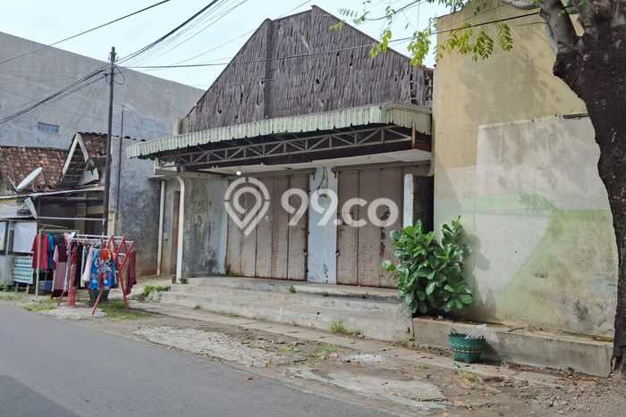 Unit Ruko Dijual di Pasar Kliwon Solo 130m2 Unit Ruko Dijual di Pasar Kliwon Solo 130m2