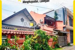 Dijual Rumah Premium dengan Fasilitas Sekitar Lengkap di Laweyan, Surakarta Dijual Rumah Premium dengan Fasilitas Sekitar Lengkap di Laweyan, Surakarta