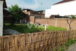Lahan Strategis di Pasar Kliwon Dijual dengan Luas 268m2 Lahan Strategis di Pasar Kliwon Dijual dengan Luas 268m2