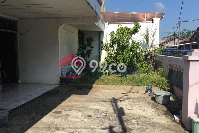 Rumah Berkualitas Kediri, Kediri, Luas 319m2m² Bangunan 319m2m² Rumah Berkualitas Kediri, Kediri, Luas 319m2m² Bangunan 319m2m²