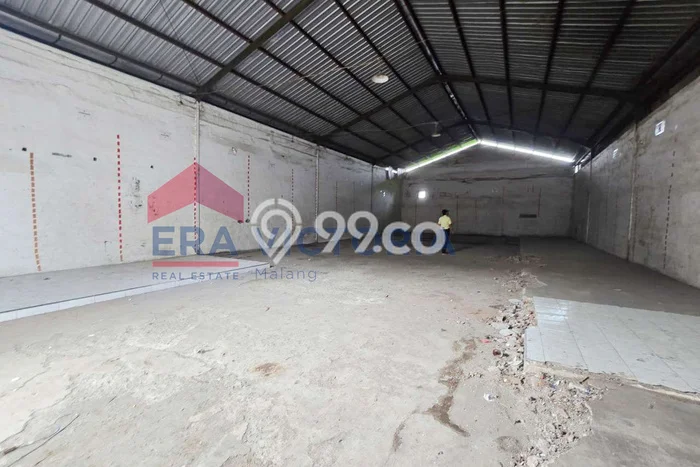 Gudang Dijual di Pakis LT 300m2, LB 300m2 Solusi Investasi Cerdas Gudang Dijual di Pakis LT 300m2, LB 300m2 Solusi Investasi Cerdas