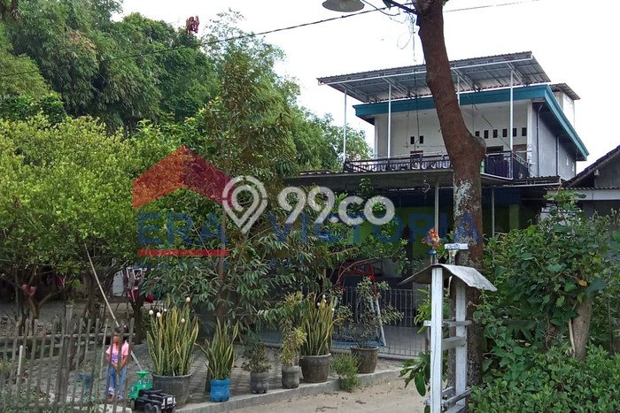 HARGA SPESIAL! Rumah di Ngasem, Kediri, LT 210m2m² LB 218m2m² HARGA NEGO! HARGA SPESIAL! Rumah di Ngasem, Kediri, LT 210m2m² LB 218m2m² HARGA NEGO!