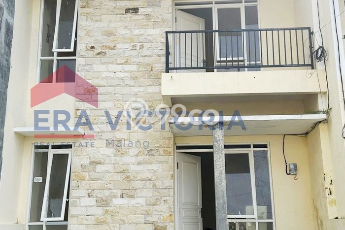 Bisa KPR! Rumah Dau, Malang, LT 61m2m² Bangunan 90m2m² Bisa KPR! Rumah Dau, Malang, LT 61m2m² Bangunan 90m2m²