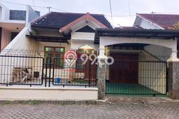 Disewakan! Rumah 7 Kamar Tidur &
2 Kamar Mandi di Tidar, Malang Disewakan! Rumah 7 Kamar Tidur &
2 Kamar Mandi di Tidar, Malang