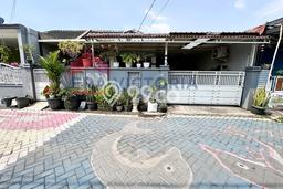 Jual Rumah Strategis Bagus Punya 3 KT di Pakis Malang SHM Jual Rumah Strategis Bagus Punya 3 KT di Pakis Malang SHM