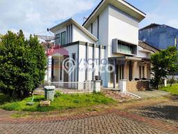 Rumah Luas Asri 3 KT Siap Pakai di Tidar Malang Rumah Luas Asri 3 KT Siap Pakai di Tidar Malang