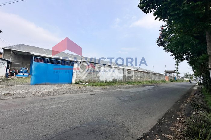 Unit Gudang Disewa Lokasi Pakis, Malang Spesifikasi Luas Bangunan 1080m2 Unit Gudang Disewa Lokasi Pakis, Malang Spesifikasi Luas Bangunan 1080m2