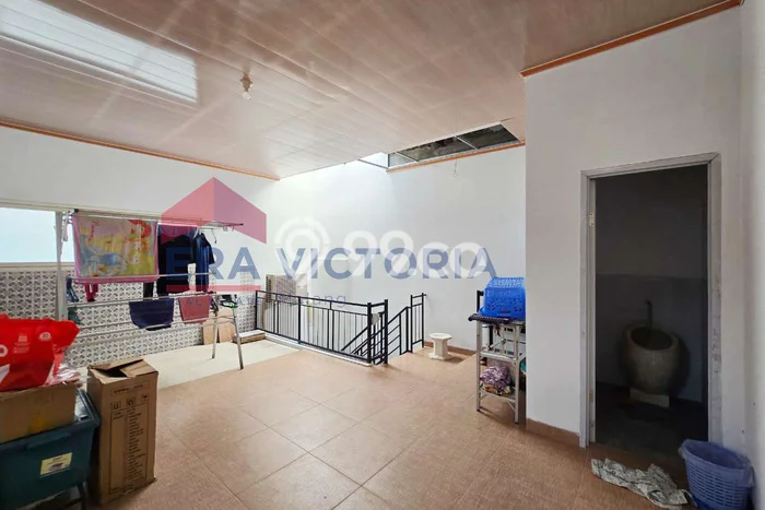 Disewakan! Rumah 2 Kamar Tidur &
1 Kamar Mandi di Malang Kota, Malang Disewakan! Rumah 2 Kamar Tidur &
1 Kamar Mandi di Malang Kota, Malang