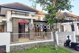 Rumah Strategis Modern Lb 100m2 di Blimbing, Malang Rumah Strategis Modern Lb 100m2 di Blimbing, Malang