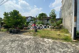 Lahan Kosong Dijual di Kediri dengan Area 610m2 Lahan Kosong Dijual di Kediri dengan Area 610m2