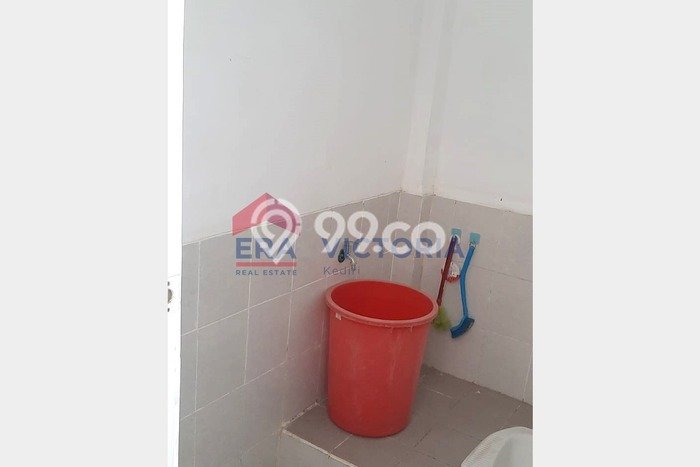 Jual Gudang di Gurah, Luas 923m2m², Area Bisnis Jual Gudang di Gurah, Luas 923m2m², Area Bisnis