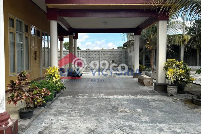 Hot Offer Hunian Premium Ideal dan Luas di Kepanjenkidul, Blitar Hot Offer Hunian Premium Ideal dan Luas di Kepanjenkidul, Blitar