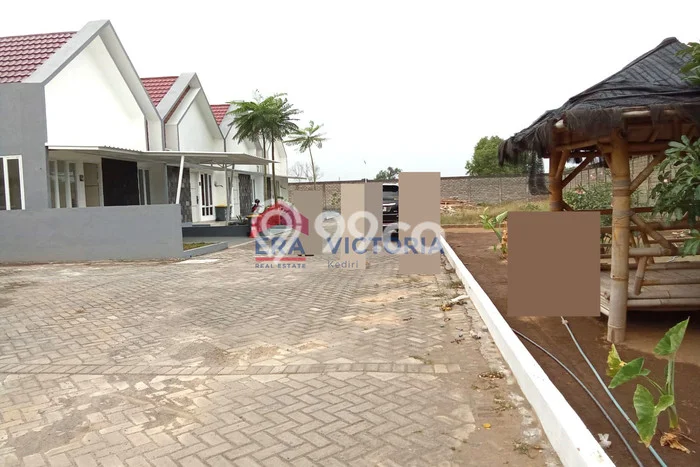 Dijual Rumah 3 Kamar Lokasi Ideal Bagus dan Strategis di Mojoroto Dijual Rumah 3 Kamar Lokasi Ideal Bagus dan Strategis di Mojoroto