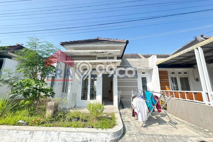 Rumah Modern 2 Kamar LT 85m2 di Batu Rumah Modern 2 Kamar LT 85m2 di Batu