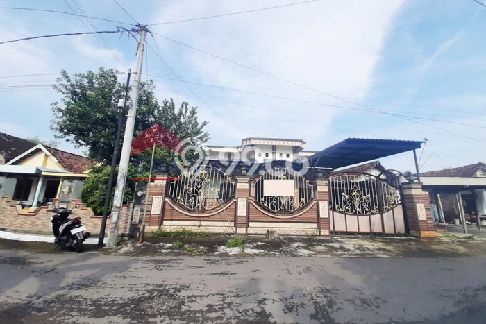 Rumah Stretagis Area Jombang Deaku SDIT, Puskesmas Ada Gudang Rumah Stretagis Area Jombang Deaku SDIT, Puskesmas Ada Gudang