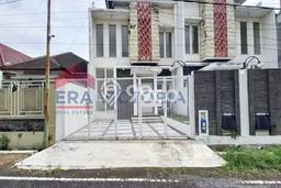 Siap Huni Rumah Mewah 4 Kamar di Blimbing Dekat ke Mana Pun Siap Huni Rumah Mewah 4 Kamar di Blimbing Dekat ke Mana Pun