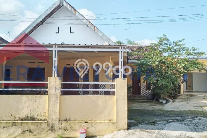 Rumah di Purwosari, Pasuruan, Luas 308m2m² LB 250m2m² Rumah di Purwosari, Pasuruan, Luas 308m2m² LB 250m2m²