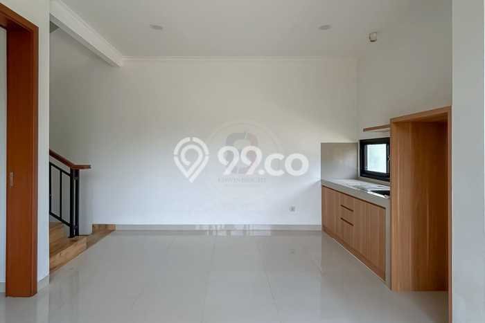 For Sale Rumah 4 Kamar Lokasi Ideal Bagus dan Strategis di Ciputat Timur For Sale Rumah 4 Kamar Lokasi Ideal Bagus dan Strategis di Ciputat Timur