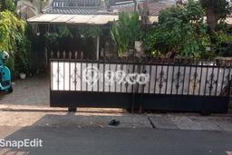 Siap Huni Rumah Mewah 10 Kamar di Menteng Dekat ke Mana Saja Siap Huni Rumah Mewah 10 Kamar di Menteng Dekat ke Mana Saja