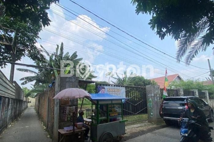 Untuk Disewa Tanah di Bogor, Luas 900m2 Area Berkembang Untuk Disewa Tanah di Bogor, Luas 900m2 Area Berkembang