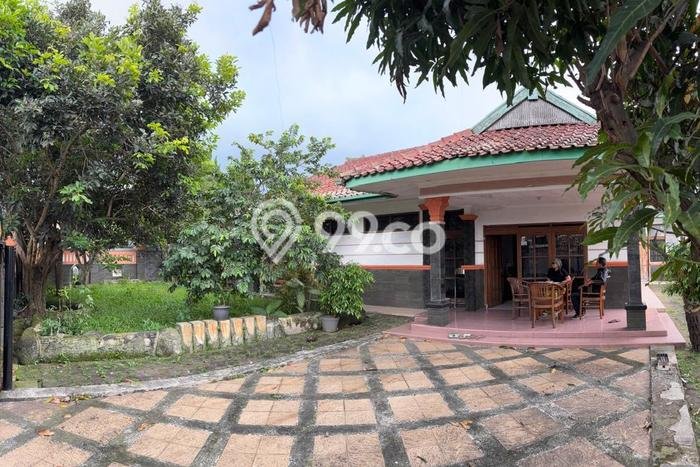 Rumah Mewah LB 345m2 Siap Pakai Desain Elegan di Cimahi, Bandung Rumah Mewah LB 345m2 Siap Pakai Desain Elegan di Cimahi, Bandung