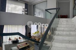 DIJUAL CEPAT! Rumah Modern area Cimenyan, Bandung, LT 708m2m² LB 345m2m² BISA KPR! DIJUAL CEPAT! Rumah Modern area Cimenyan, Bandung, LT 708m2m² LB 345m2m² BISA KPR!