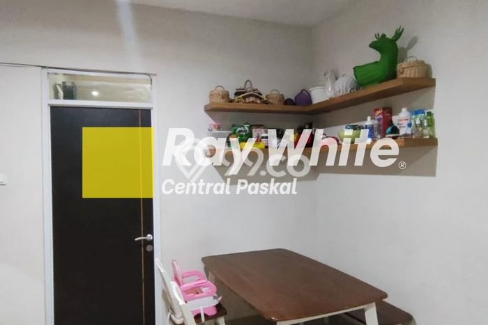 Dijual Cepat Rumah Siap Huni LT 67m2 LB 110m2 di Bandung Cocok untuk Hunian Dijual Cepat Rumah Siap Huni LT 67m2 LB 110m2 di Bandung Cocok untuk Hunian