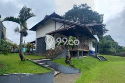 Dijual Vila Kawasan , Luas 1579m2m², Dekat ke transportasi Dijual Vila Kawasan , Luas 1579m2m², Dekat ke transportasi