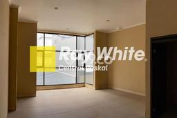 Ruko Dijual di Bandung LT 53m2 & LB 180m2 Lokasi Terbaik! Ruko Dijual di Bandung LT 53m2 & LB 180m2 Lokasi Terbaik!