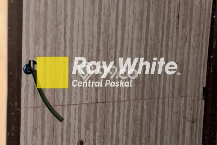 Ruko Dijual di Bandung LT 53m2 & LB 180m2 Lokasi Terbaik! Ruko Dijual di Bandung LT 53m2 & LB 180m2 Lokasi Terbaik!