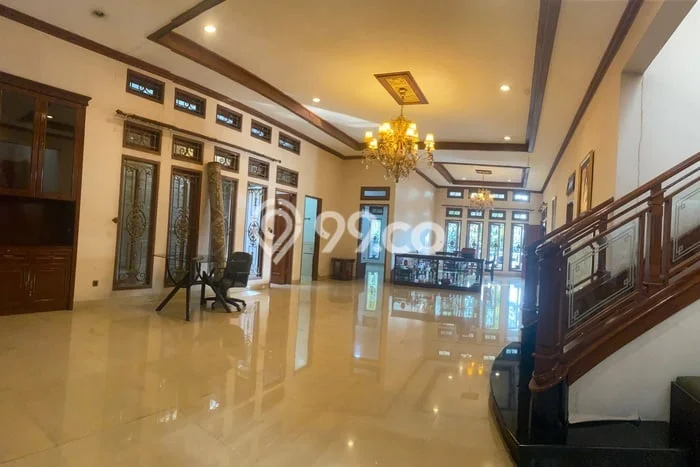 Disewakan Rumah Nyaman di Cipaganti LT 700m2 / LB 600m2 Kondisi Bagus Disewakan Rumah Nyaman di Cipaganti LT 700m2 / LB 600m2 Kondisi Bagus