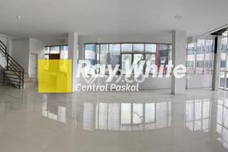 LOKASI STRATEGIS! Ruko di Kopo, Luas 225m2m², Area Ramai, Siap Operasional LOKASI STRATEGIS! Ruko di Kopo, Luas 225m2m², Area Ramai, Siap Operasional