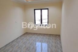 Jual Rumah Strategis Bagus Punya 2 KT di Pademangan Jakarta Utara - Jual Rumah Strategis Bagus Punya 2 KT di Pademangan Jakarta Utara -