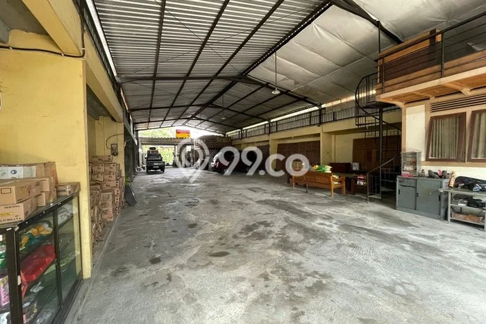 Area Ramai! Gudang Dijual di Mlati untuk Bisnis Luas Bangunan 350m2 Area Ramai! Gudang Dijual di Mlati untuk Bisnis Luas Bangunan 350m2